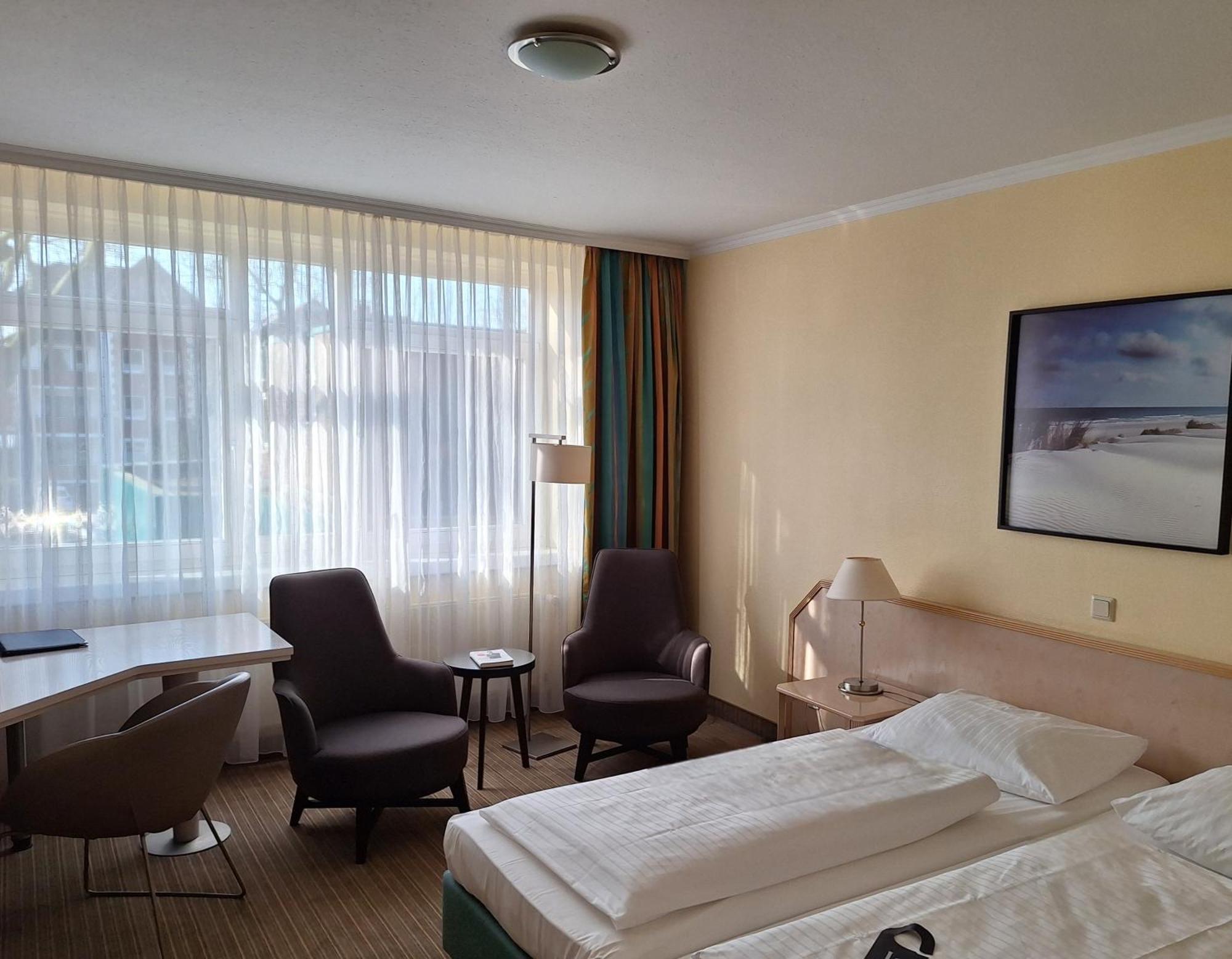 Upstalsboom Parkhotel เอมเดน ภายนอก รูปภาพ