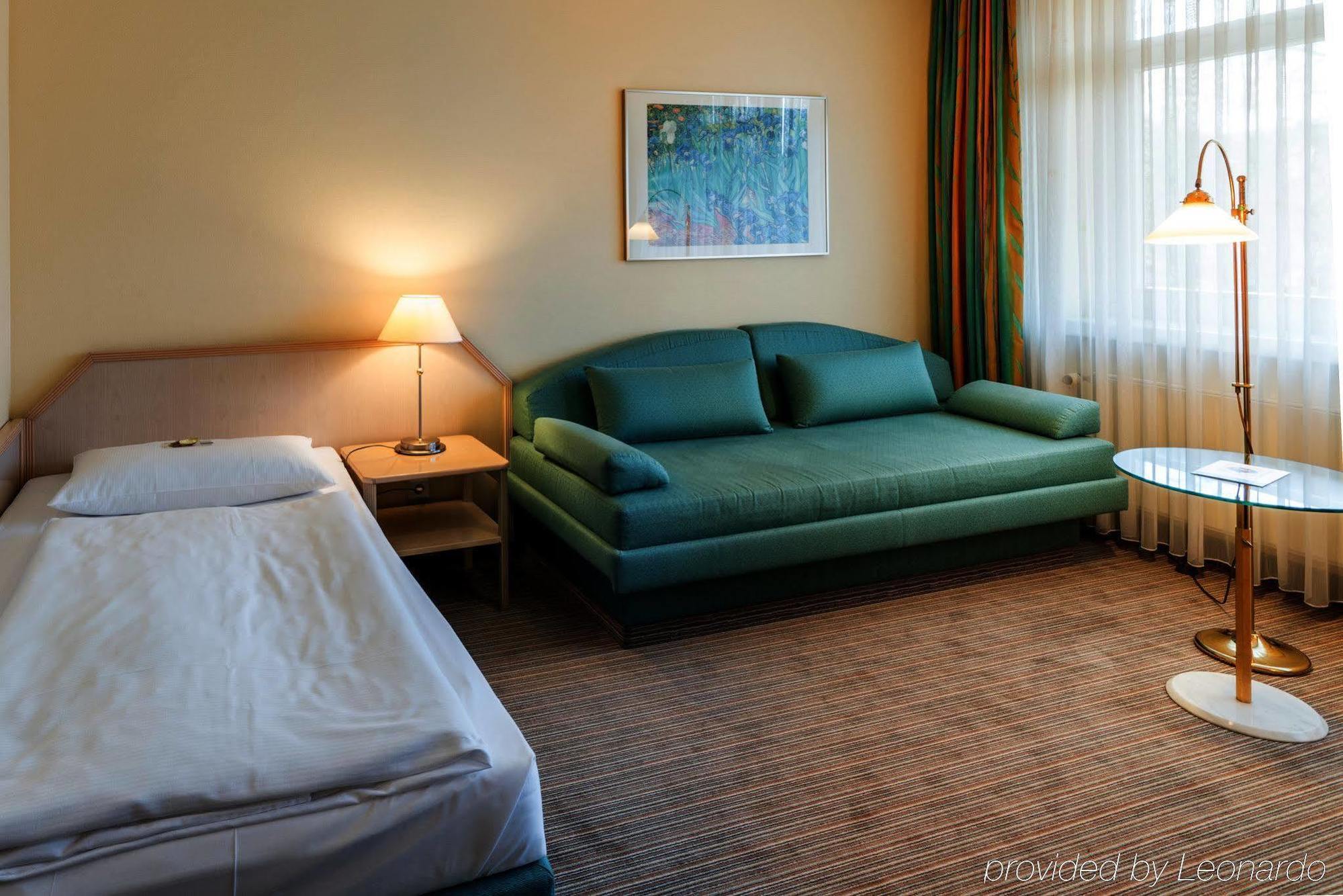 Upstalsboom Parkhotel เอมเดน ภายนอก รูปภาพ